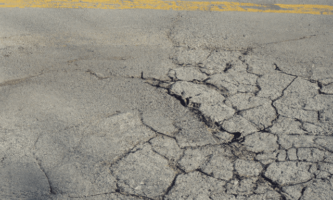 falla de pavimento flexible en carretera
